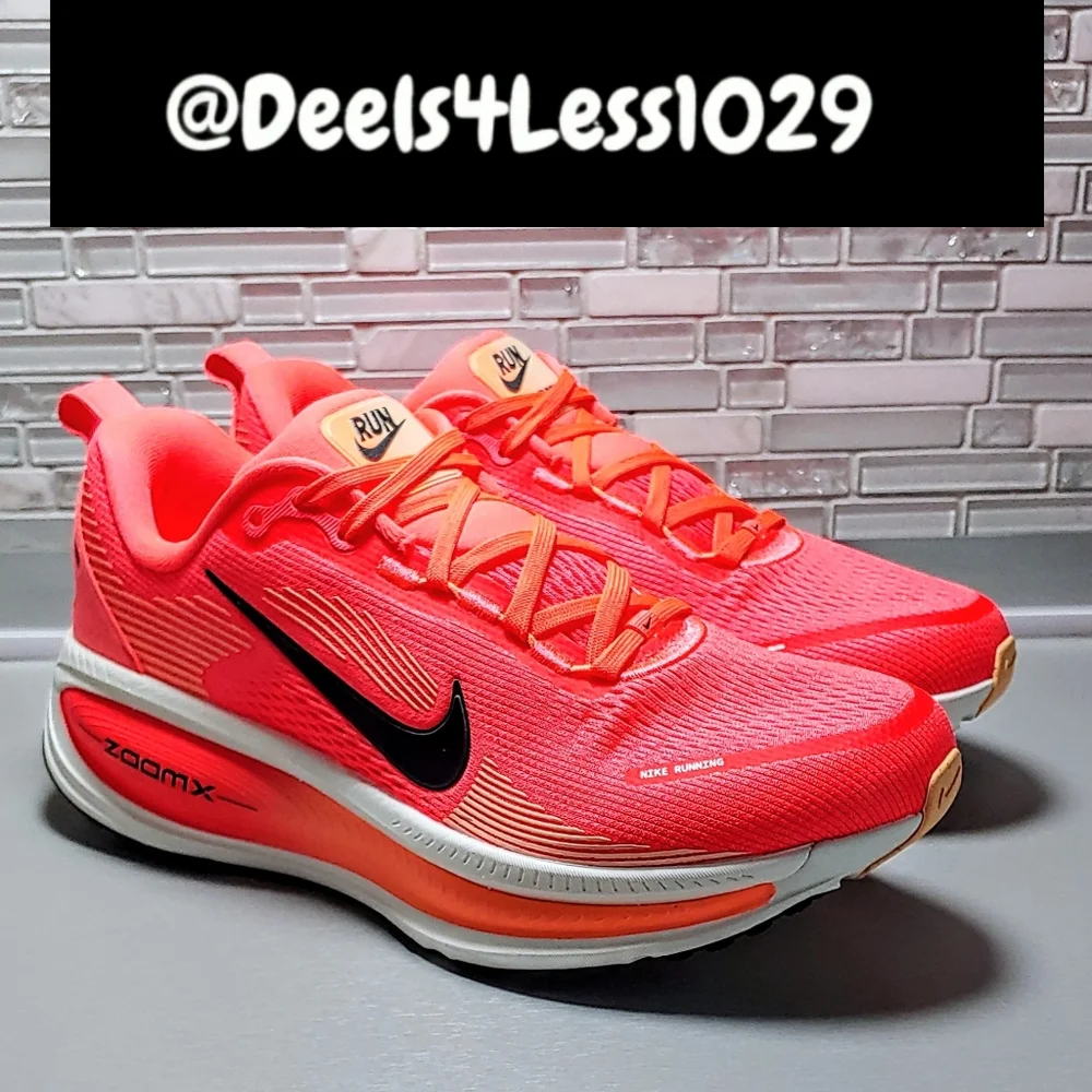 Nike Air Zoom Vomero 18 Running Womens Size 9 Hot Lava Orange Pulse Black